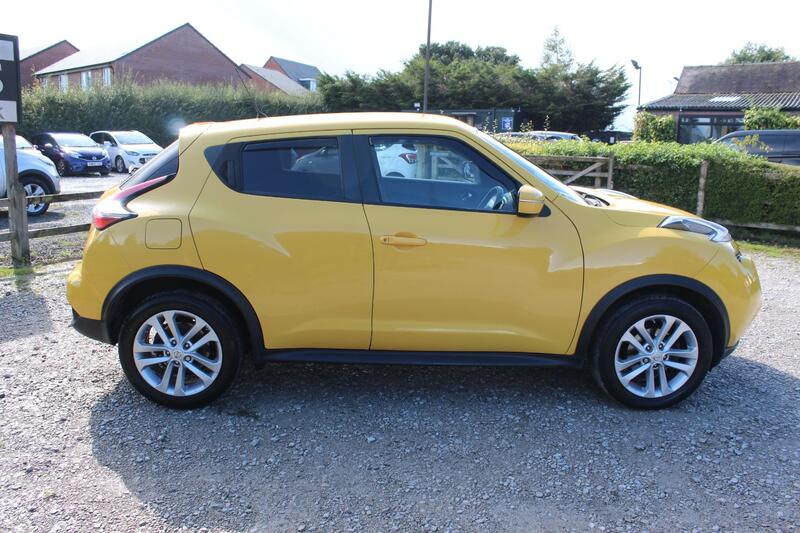 NISSAN JUKE
