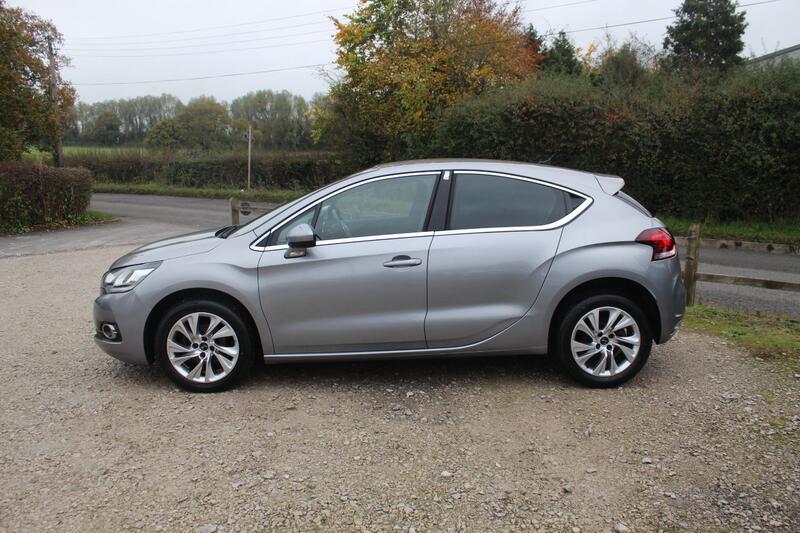 DS AUTOMOBILES DS 4