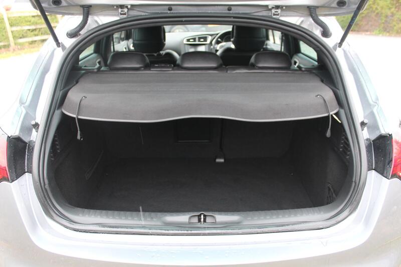DS AUTOMOBILES DS 4