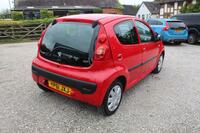 PEUGEOT 107