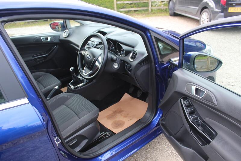 FORD FIESTA