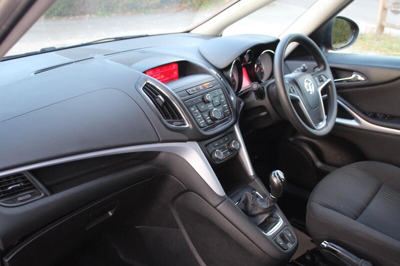 VAUXHALL ZAFIRA TOURER