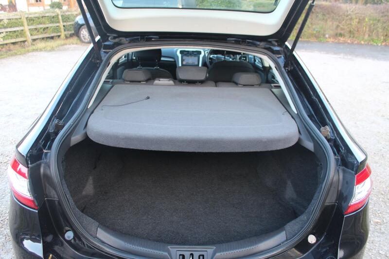 FORD MONDEO