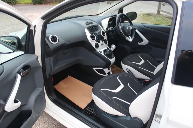 FORD KA