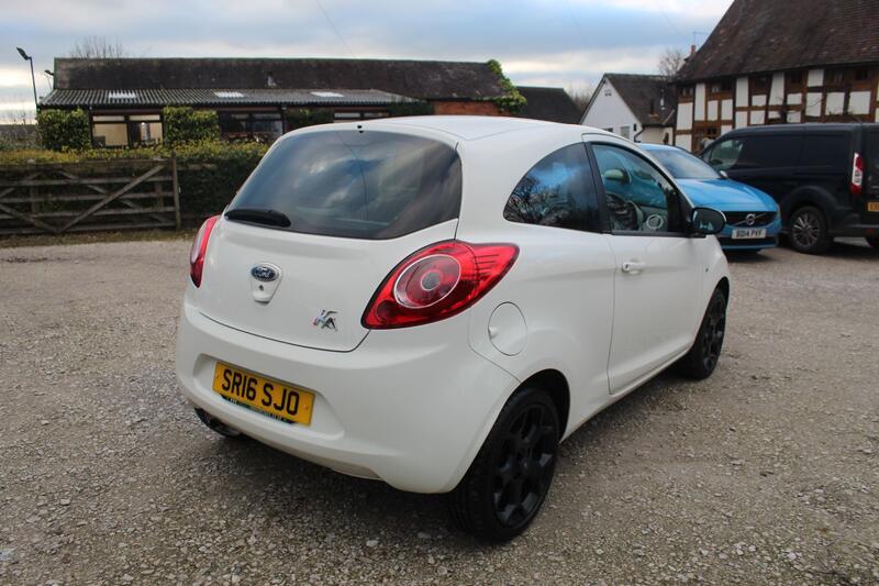 FORD KA