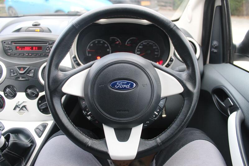 FORD KA