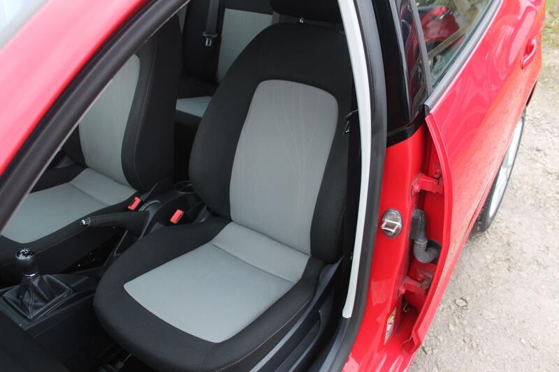 SEAT IBIZA