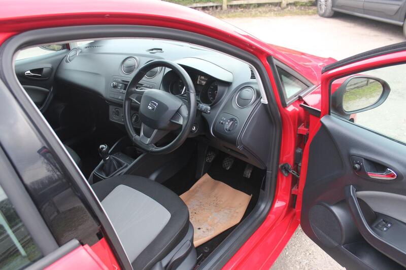 SEAT IBIZA