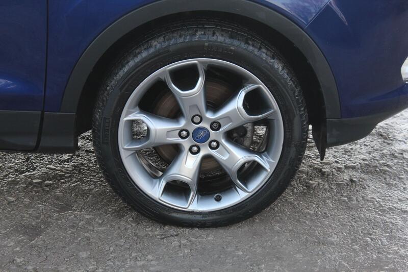 FORD KUGA