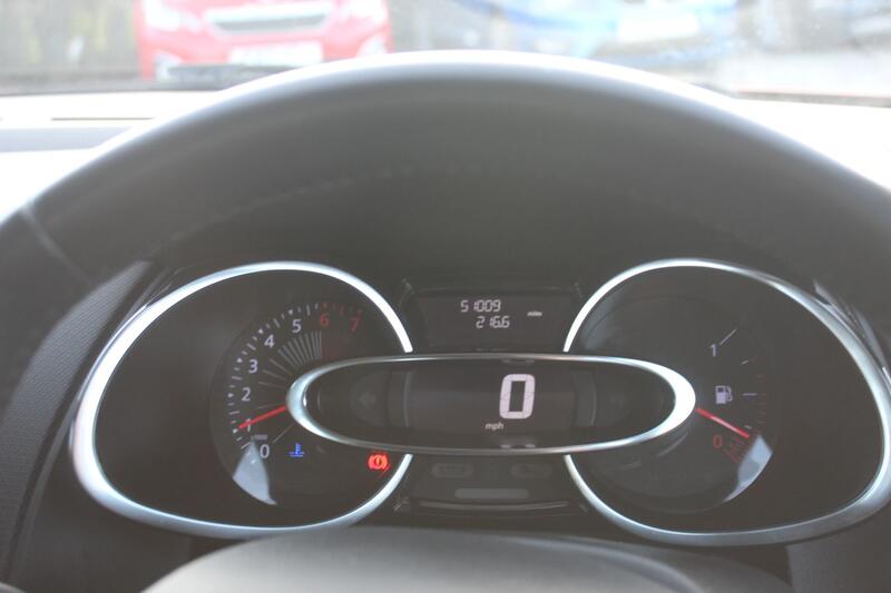RENAULT CLIO
