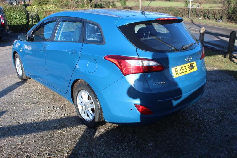 HYUNDAI I30