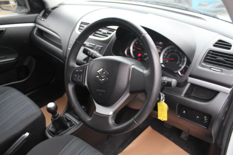 SUZUKI SWIFT