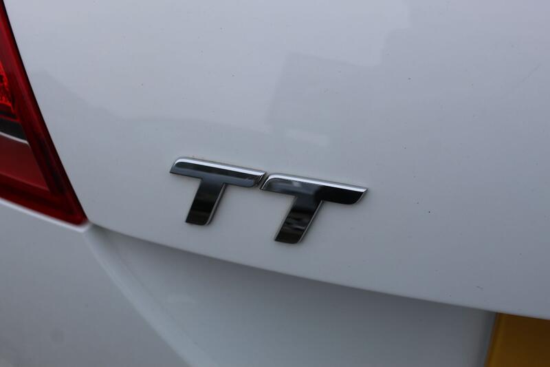 AUDI TT