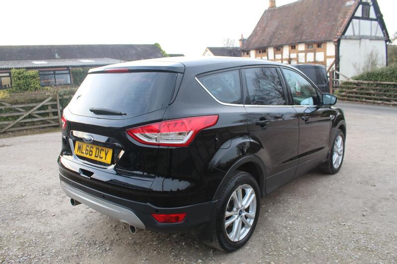 FORD KUGA