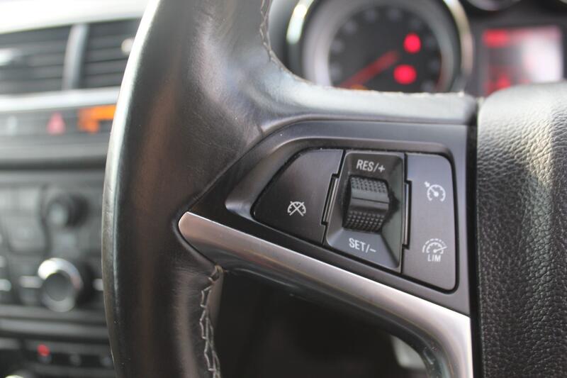VAUXHALL MOKKA