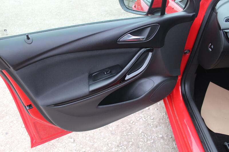 VAUXHALL ASTRA