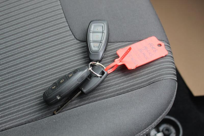 FORD FOCUS