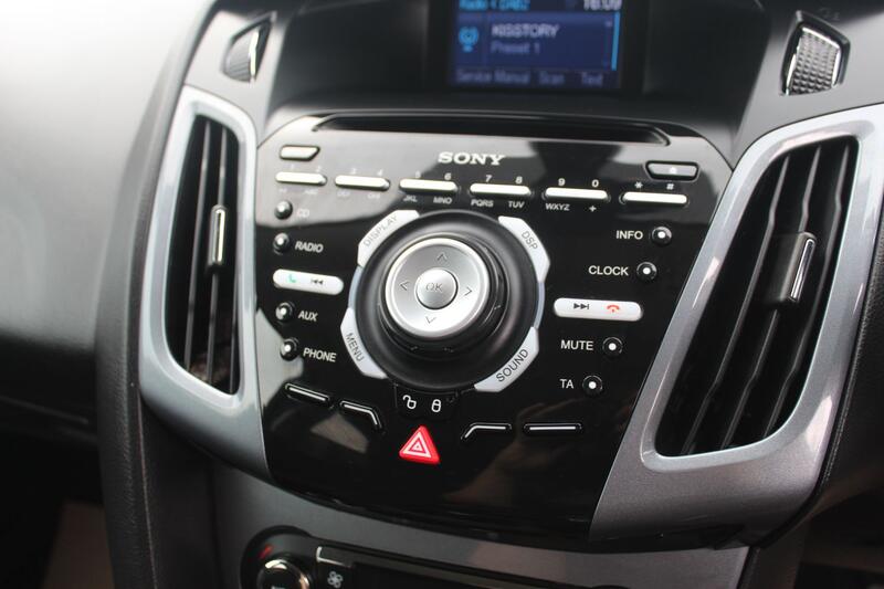 FORD FOCUS